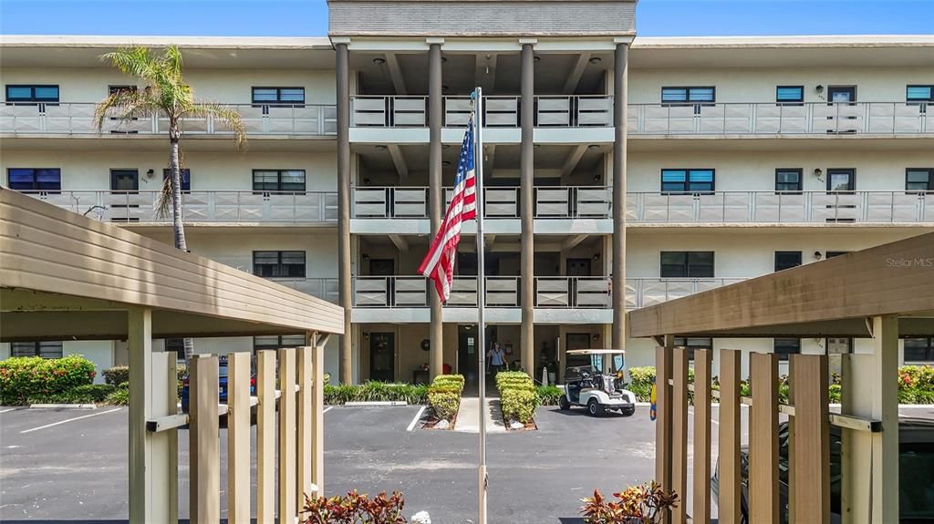 For Sale: $169,000 (2 beds, 2 baths, 1135 Square Feet)