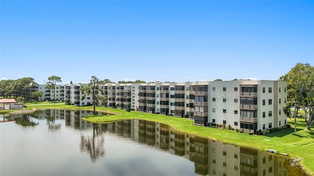 For Sale: $169,000 (2 beds, 2 baths, 1135 Square Feet)