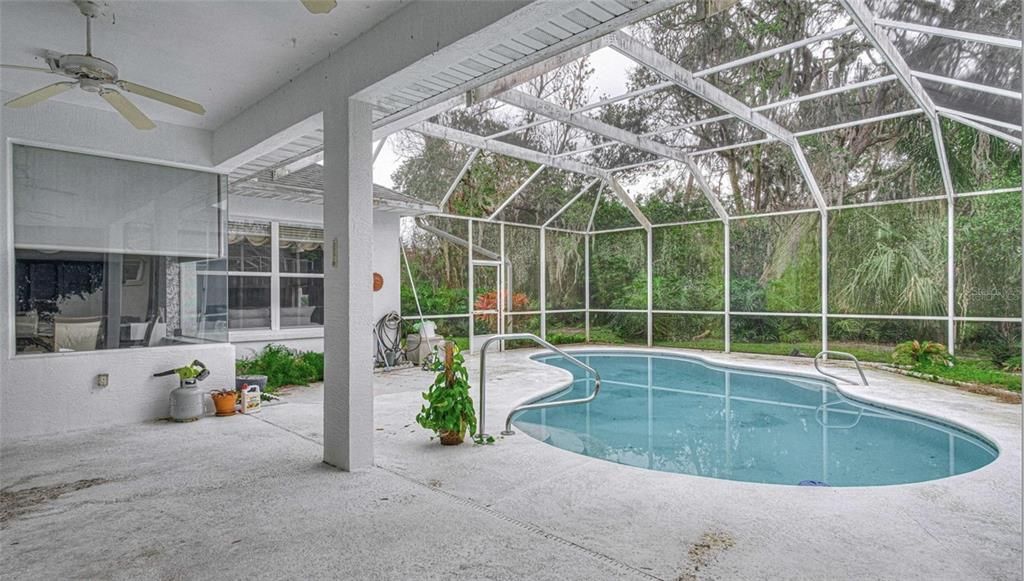 Active With Contract: $385,000 (3 beds, 2 baths, 2067 Square Feet)