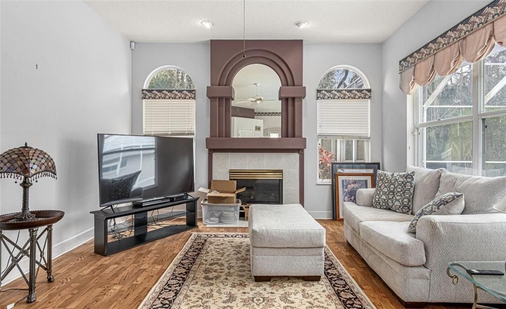 Active With Contract: $385,000 (3 beds, 2 baths, 2067 Square Feet)