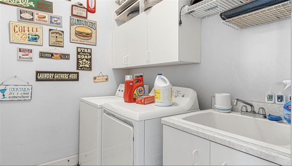 Active With Contract: $385,000 (3 beds, 2 baths, 2067 Square Feet)