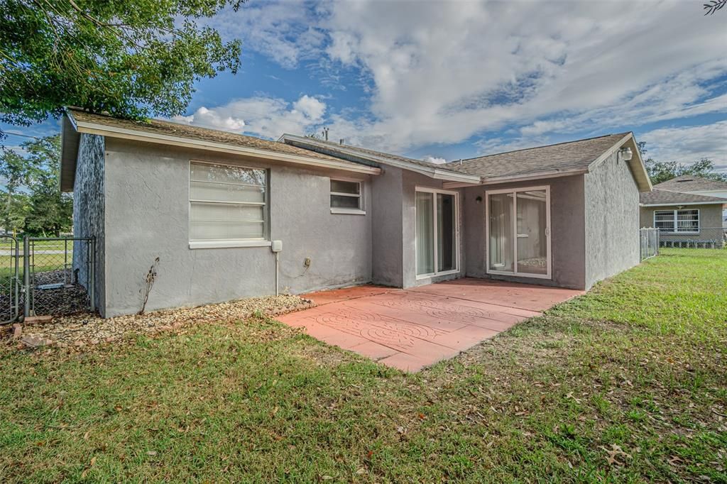 В аренду: $1,750 (3 спален, 2 ванн, 1230 Квадратных фут)