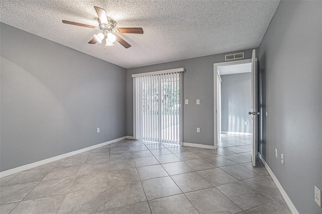 В аренду: $1,750 (3 спален, 2 ванн, 1230 Квадратных фут)