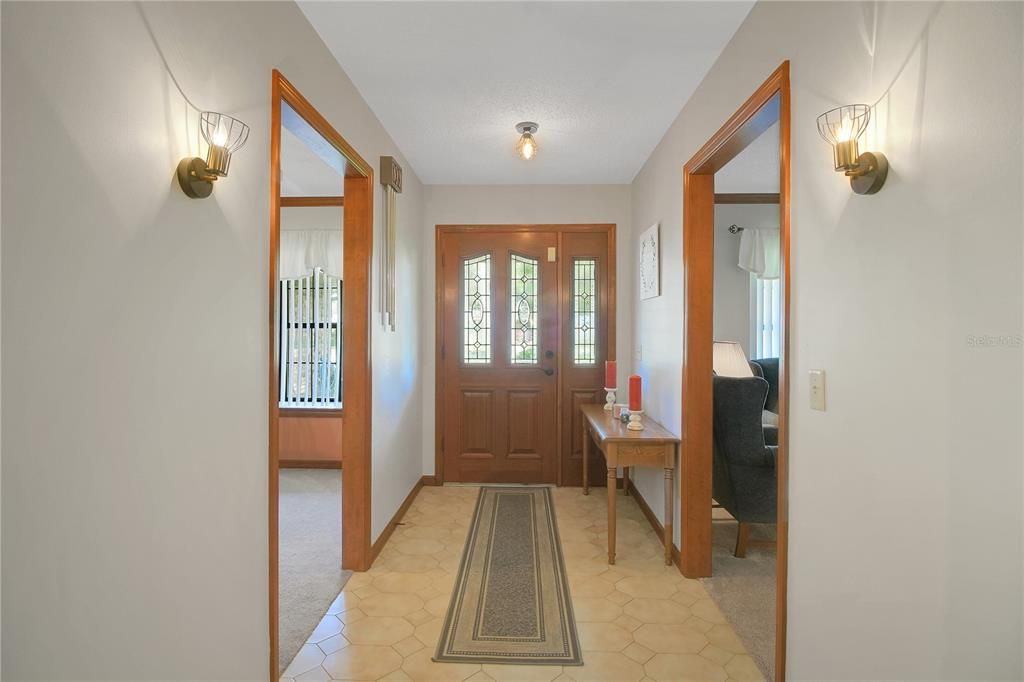 Active With Contract: $355,000 (3 beds, 2 baths, 2526 Square Feet)