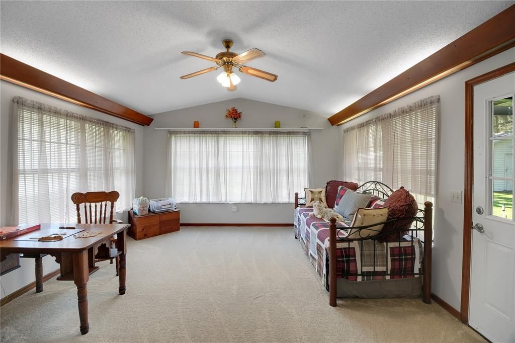 Active With Contract: $355,000 (3 beds, 2 baths, 2526 Square Feet)