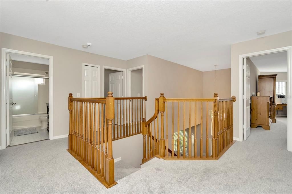 На продажу: $575,000 (6 спален, 3 ванн, 3058 Квадратных фут)