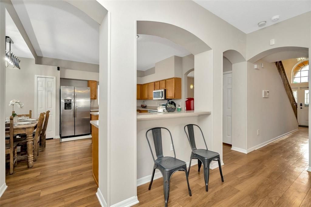 На продажу: $575,000 (6 спален, 3 ванн, 3058 Квадратных фут)