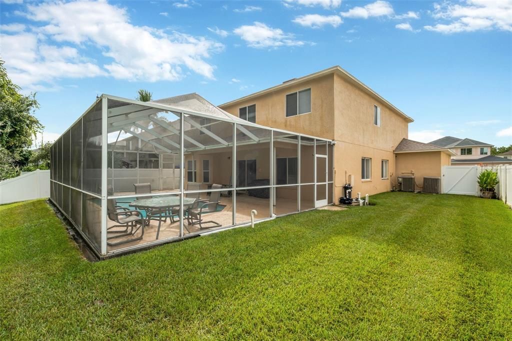 На продажу: $575,000 (6 спален, 3 ванн, 3058 Квадратных фут)