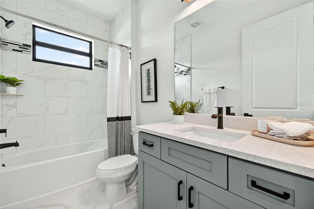 Под контрактом: $359,999 (3 спален, 2 ванн, 2012 Квадратных фут)