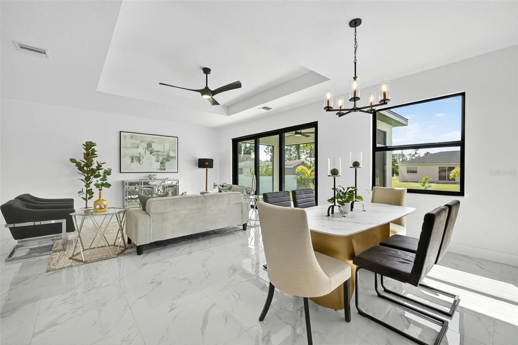 Под контрактом: $359,999 (3 спален, 2 ванн, 2012 Квадратных фут)