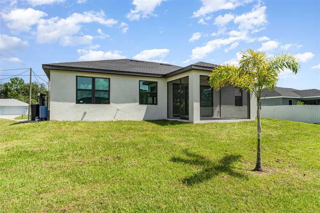 Под контрактом: $359,999 (3 спален, 2 ванн, 2012 Квадратных фут)