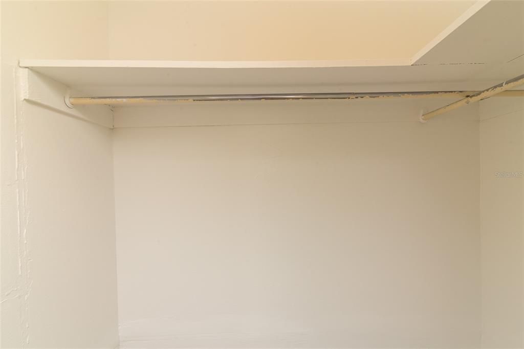 Active With Contract: $144,900 (2 beds, 1 baths, 787 Square Feet)