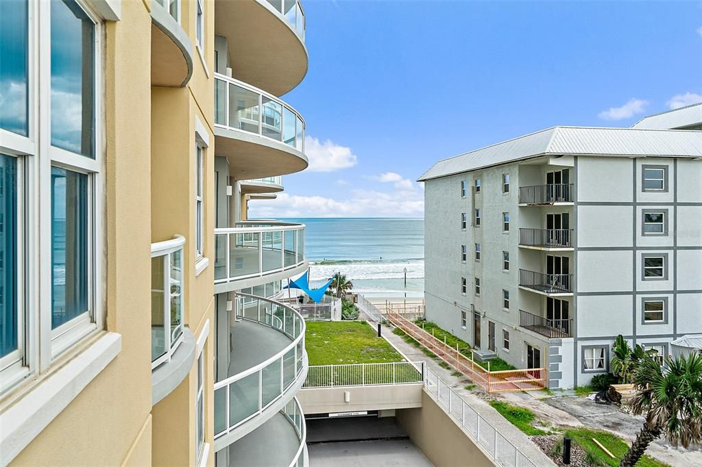 Active With Contract: $1,025,000 (3 beds, 3 baths, 2470 Square Feet)