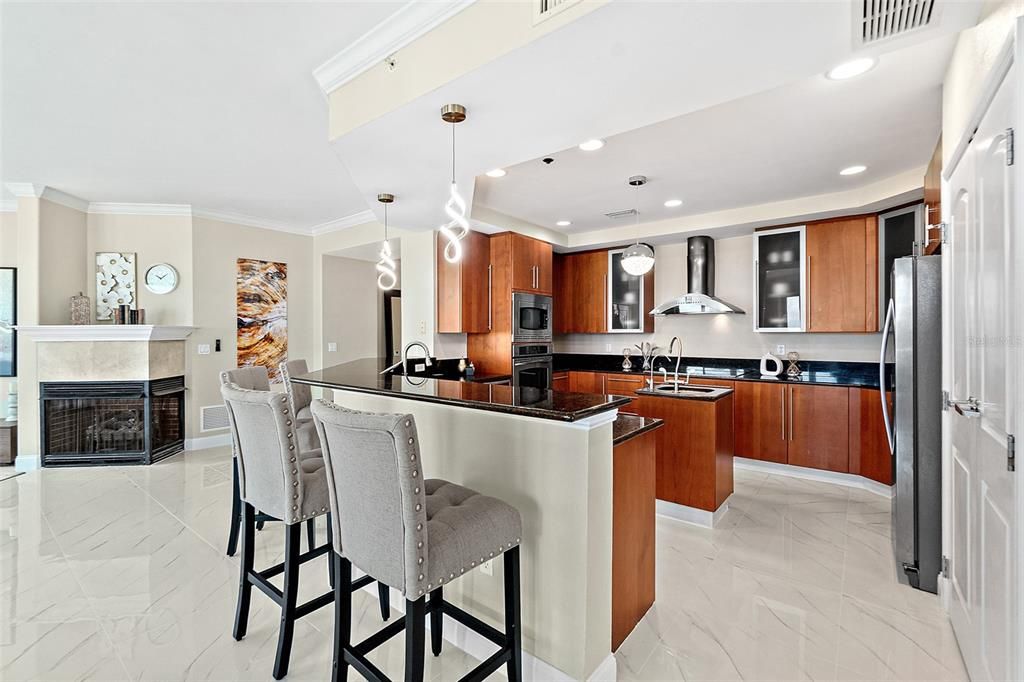 Active With Contract: $1,025,000 (3 beds, 3 baths, 2470 Square Feet)