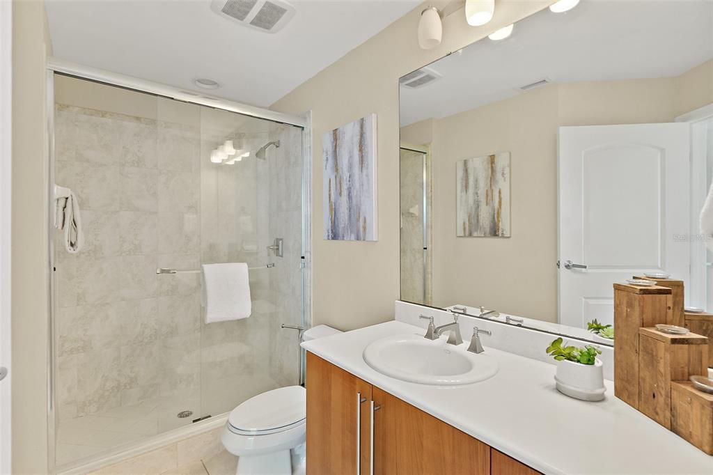 Active With Contract: $1,025,000 (3 beds, 3 baths, 2470 Square Feet)