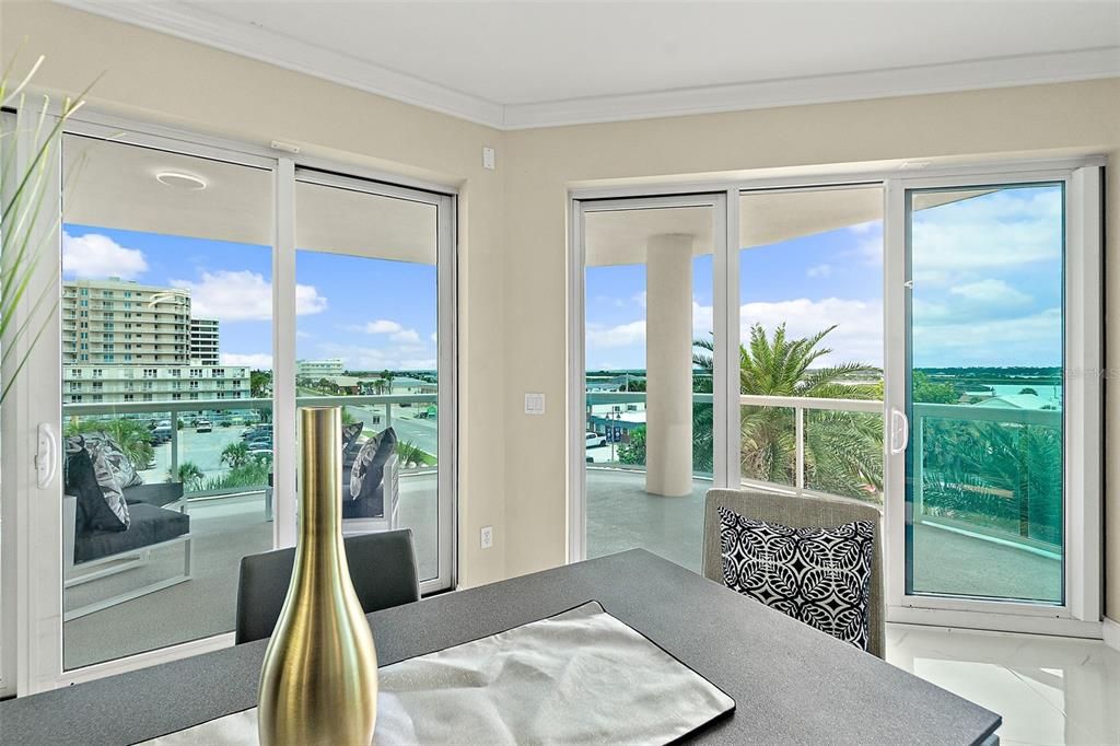 Active With Contract: $1,025,000 (3 beds, 3 baths, 2470 Square Feet)