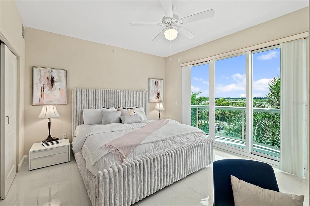 Active With Contract: $1,025,000 (3 beds, 3 baths, 2470 Square Feet)