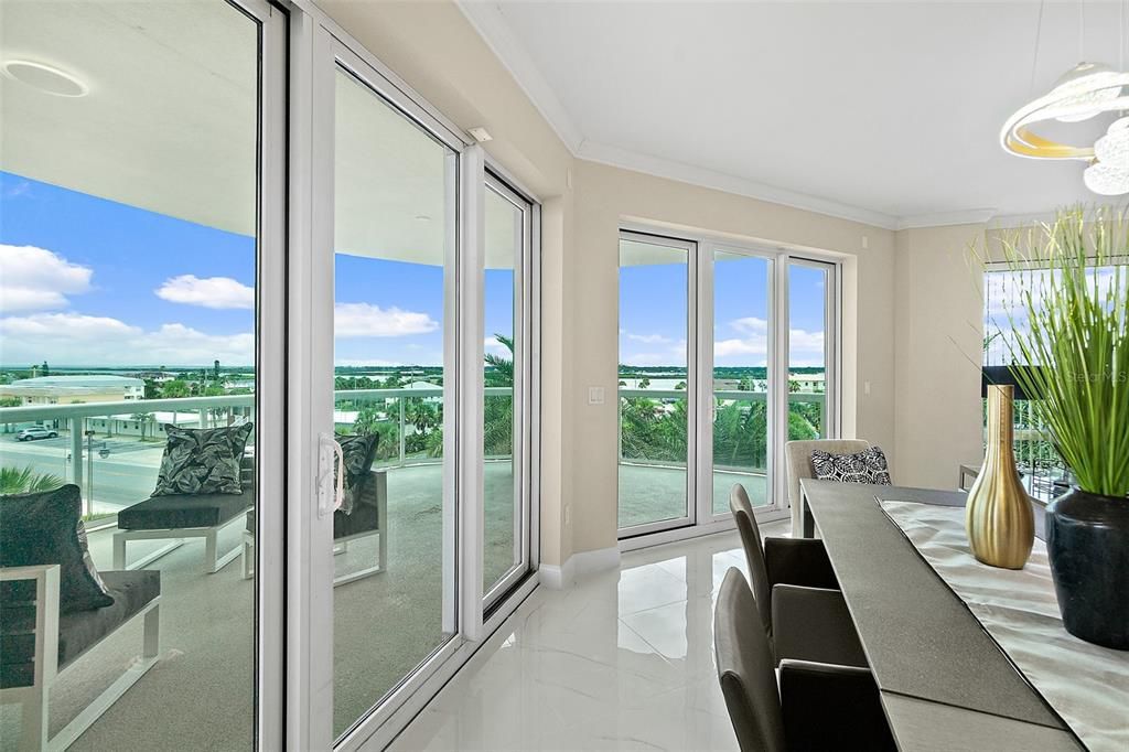 Active With Contract: $1,025,000 (3 beds, 3 baths, 2470 Square Feet)