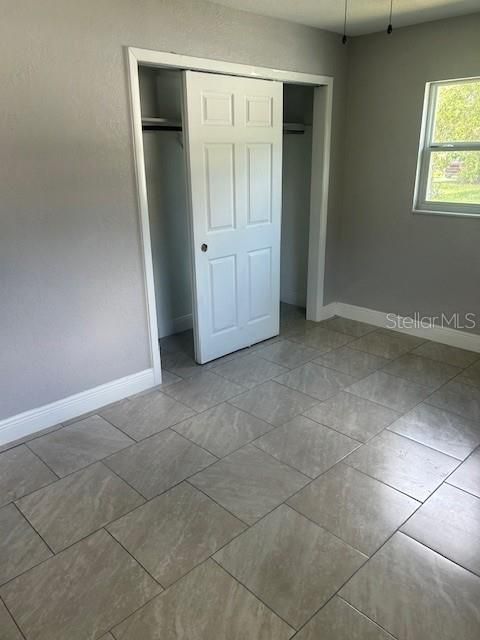 En Venta: $730,000 (4 camas, 2 baños, 2238 Pies cuadrados)