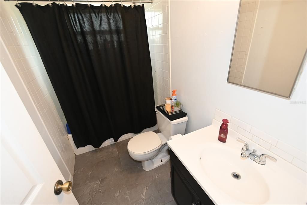 En Venta: $730,000 (4 camas, 2 baños, 2238 Pies cuadrados)