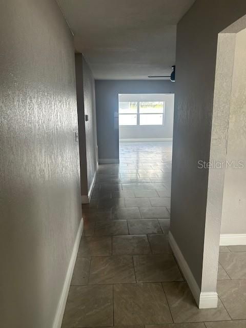 En Venta: $730,000 (4 camas, 2 baños, 2238 Pies cuadrados)