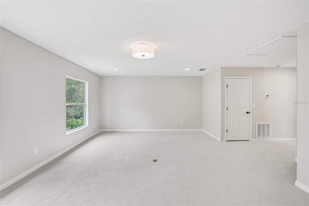 Active With Contract: $664,900 (5 beds, 4 baths, 3064 Square Feet)