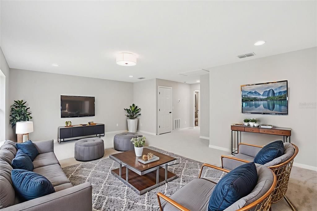 Active With Contract: $664,900 (5 beds, 4 baths, 3064 Square Feet)