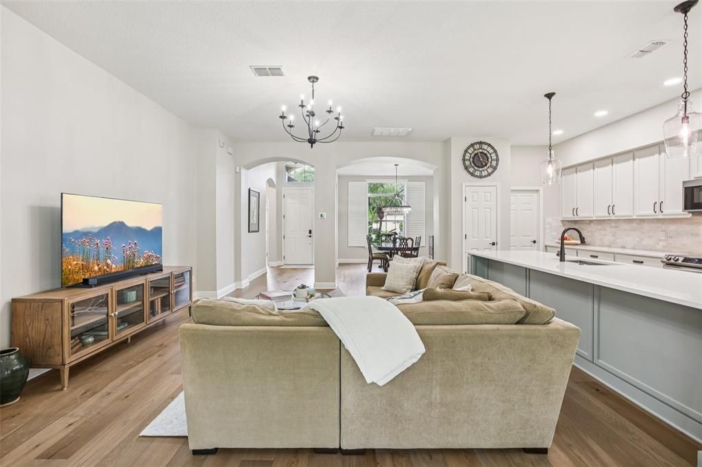 Active With Contract: $664,900 (5 beds, 4 baths, 3064 Square Feet)