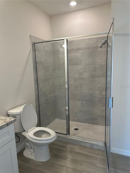 Active With Contract: $2,000 (3 beds, 2 baths, 1240 Square Feet)