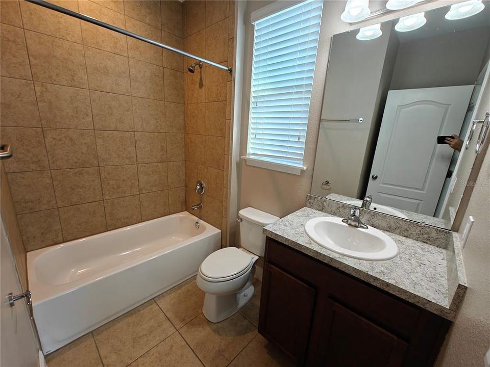 For Rent: $1,749 (1 beds, 1 baths, 747 Square Feet)