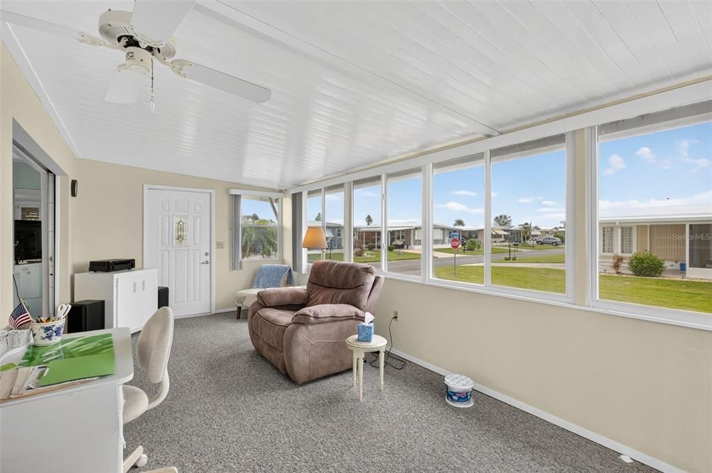 合同活跃: $135,000 (2 贝兹, 2 浴室, 1448 平方英尺)