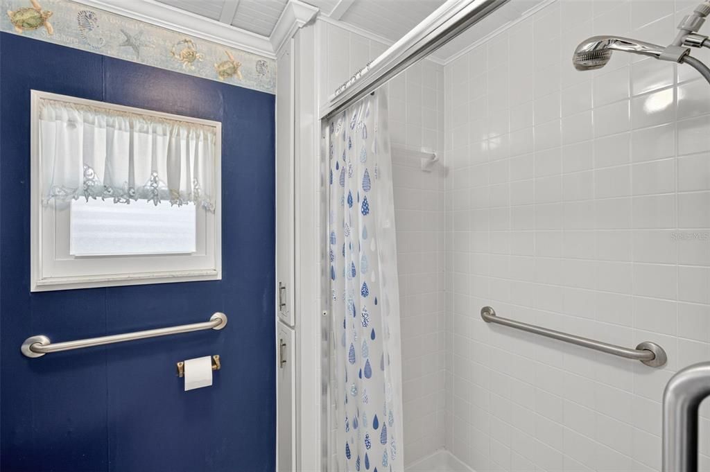 合同活跃: $135,000 (2 贝兹, 2 浴室, 1448 平方英尺)