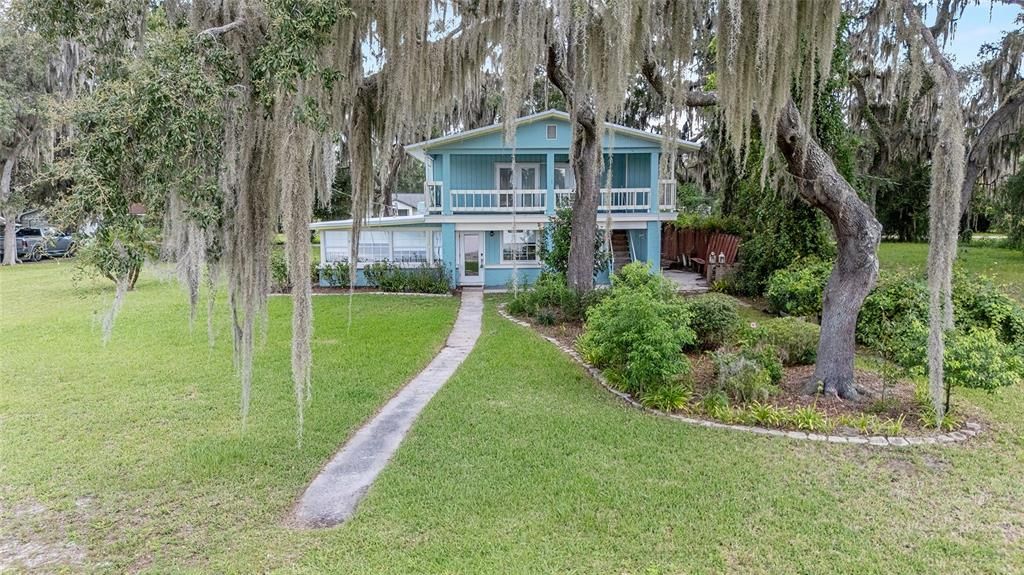 For Sale: $524,900 (4 beds, 2 baths, 2178 Square Feet)