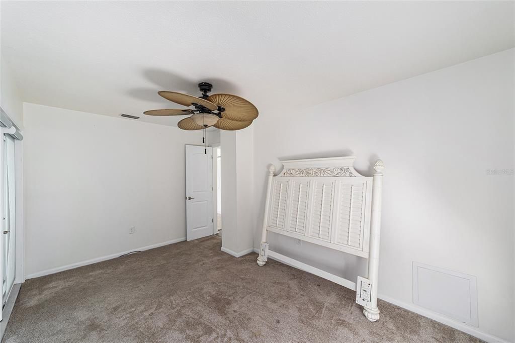 For Sale: $524,900 (4 beds, 2 baths, 2178 Square Feet)