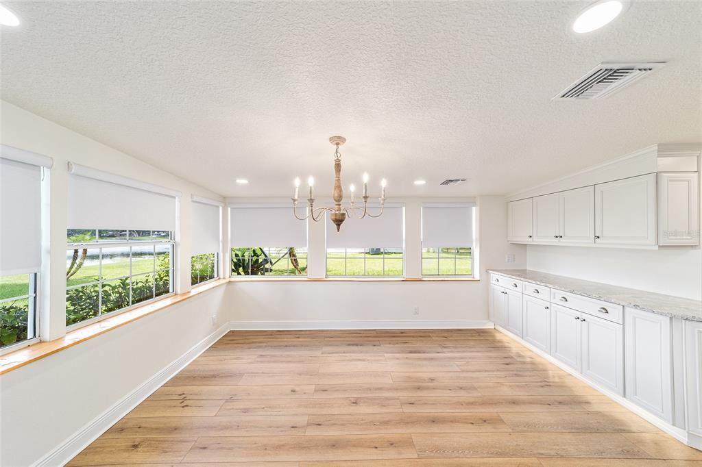 For Sale: $524,900 (4 beds, 2 baths, 2178 Square Feet)