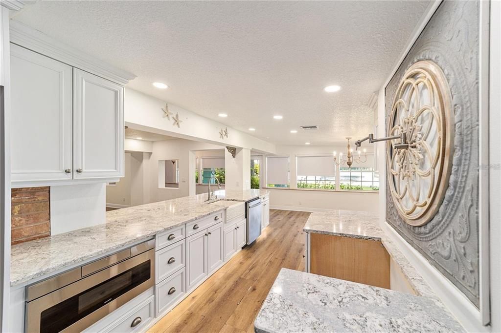 For Sale: $524,900 (4 beds, 2 baths, 2178 Square Feet)