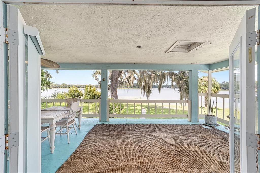 For Sale: $524,900 (4 beds, 2 baths, 2178 Square Feet)