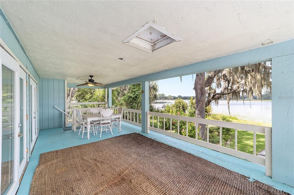 For Sale: $524,900 (4 beds, 2 baths, 2178 Square Feet)