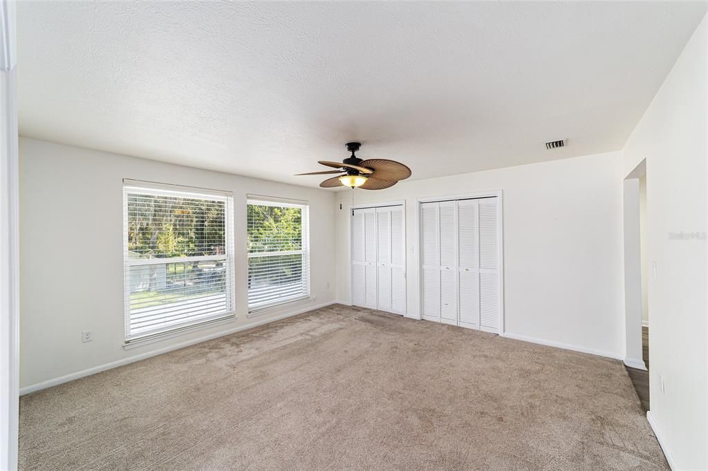 For Sale: $524,900 (4 beds, 2 baths, 2178 Square Feet)