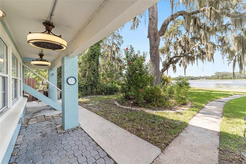 For Sale: $524,900 (4 beds, 2 baths, 2178 Square Feet)