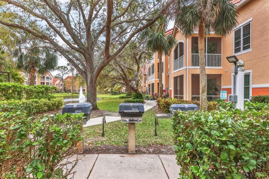 На продажу: $165,000 (1 спален, 1 ванн, 949 Квадратных фут)