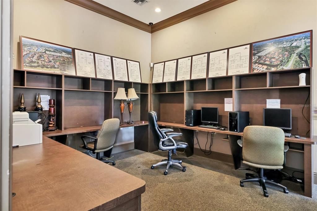 На продажу: $165,000 (1 спален, 1 ванн, 949 Квадратных фут)