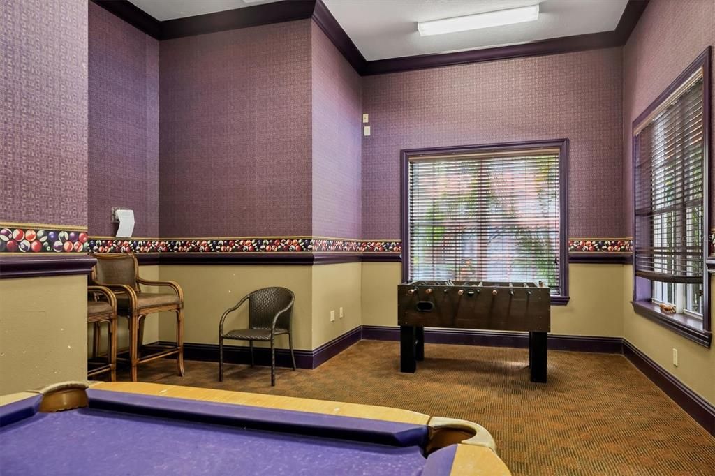 На продажу: $165,000 (1 спален, 1 ванн, 949 Квадратных фут)