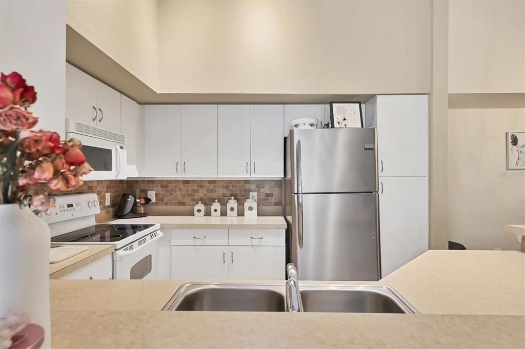 На продажу: $165,000 (1 спален, 1 ванн, 949 Квадратных фут)