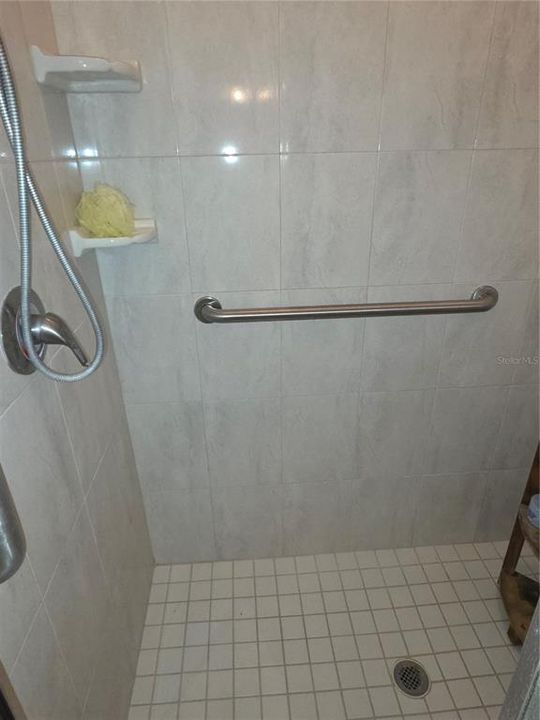 For Sale: $199,000 (2 beds, 2 baths, 1674 Square Feet)