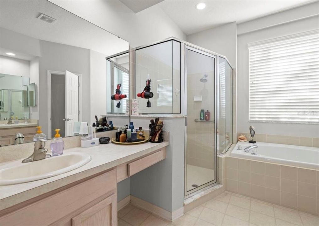 Active With Contract: $495,000 (3 beds, 2 baths, 1734 Square Feet)