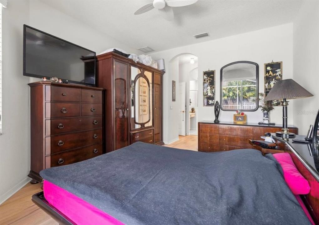 Active With Contract: $495,000 (3 beds, 2 baths, 1734 Square Feet)