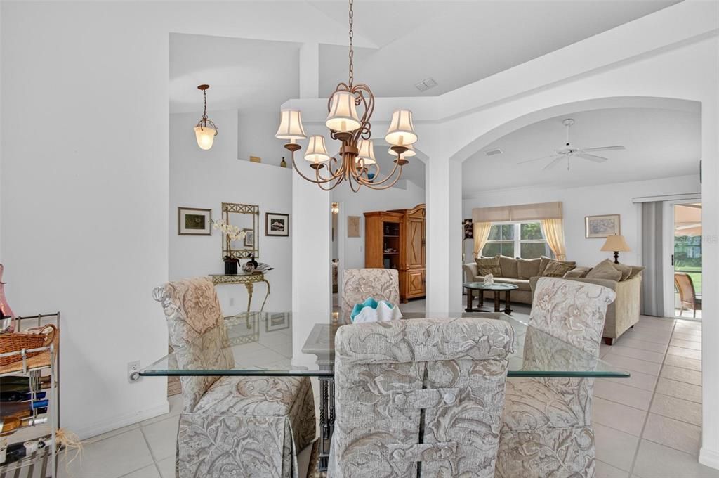 На продажу: $529,000 (3 спален, 2 ванн, 1484 Квадратных фут)