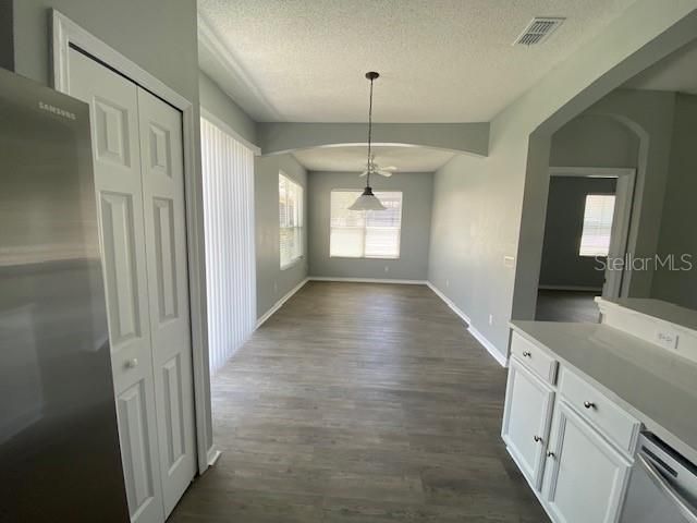 For Rent: $1,900 (2 beds, 2 baths, 1442 Square Feet)