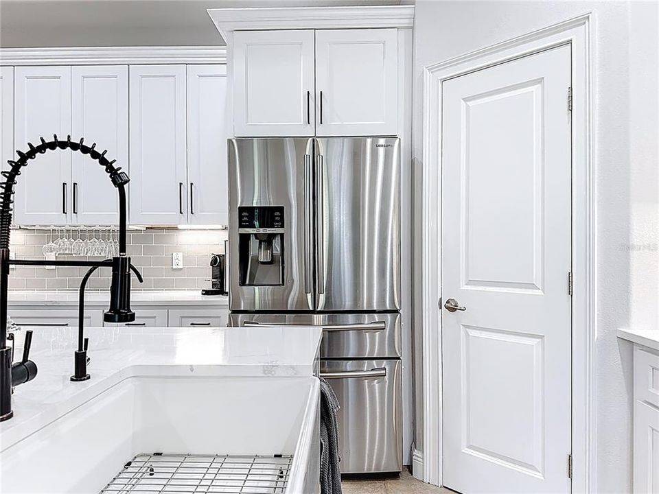 В аренду: $3,800 (4 спален, 3 ванн, 2956 Квадратных фут)